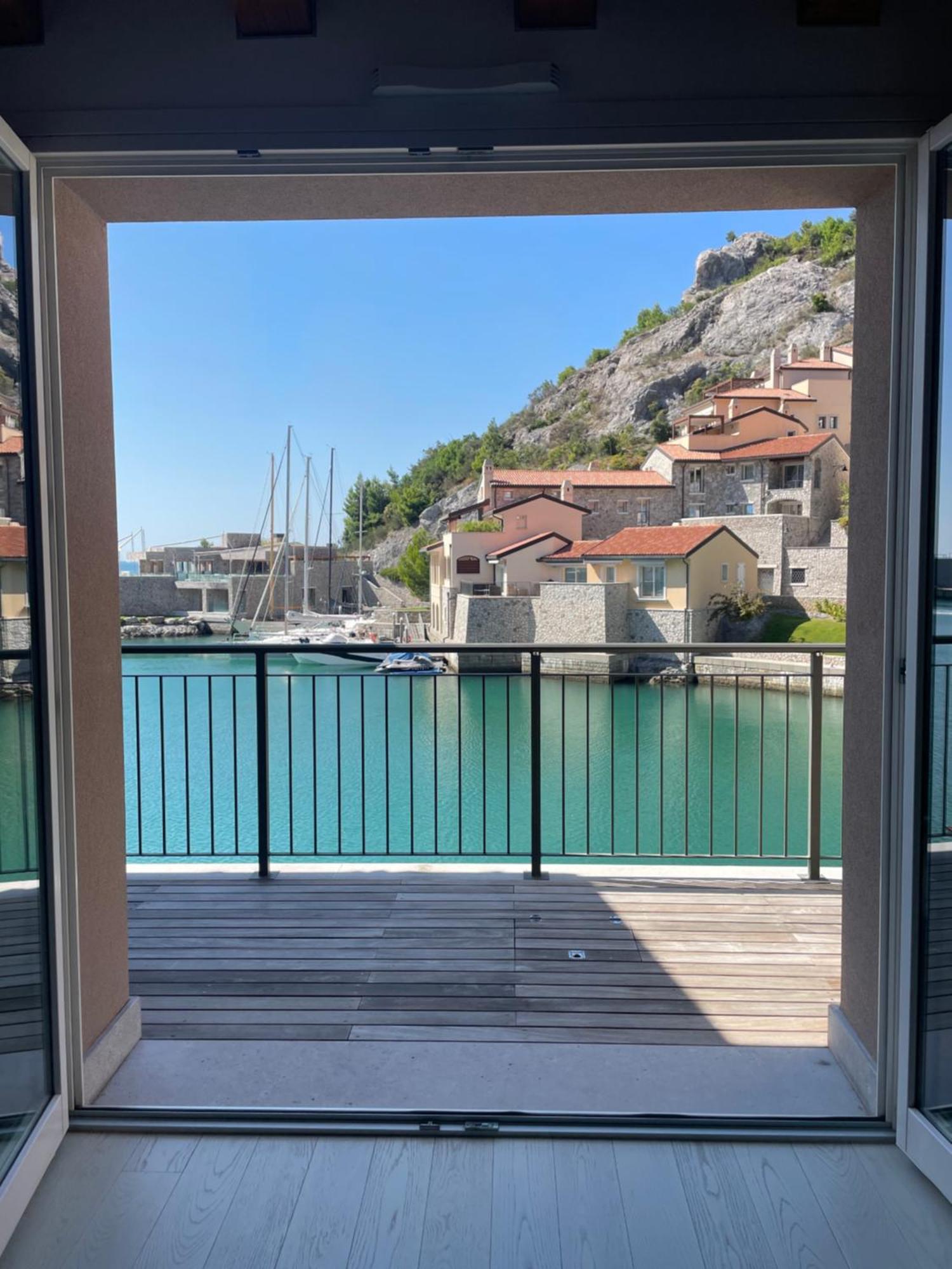 Апартаменты Portopiccolo Sul Mare - Систиана Экстерьер фото